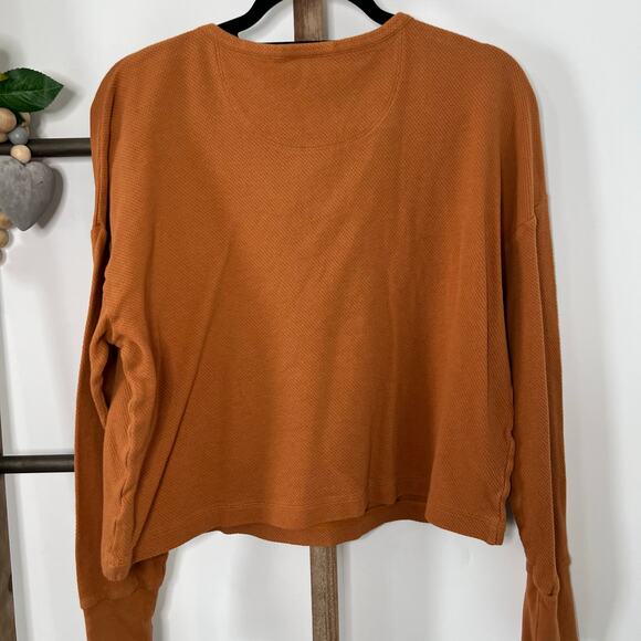 Cabi Style 4369 Long Sleeve Crop Rust V‎ Neck Shirt Size Medium - Picture 4 of 8